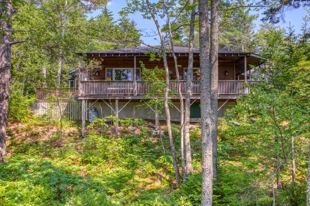 88 Appalachee Road Boothbay Harbor ME 04538