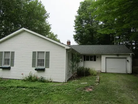 149 Parkinson Lane Northport ME 04849