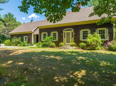 26 Victoria Road Camden ME 04843