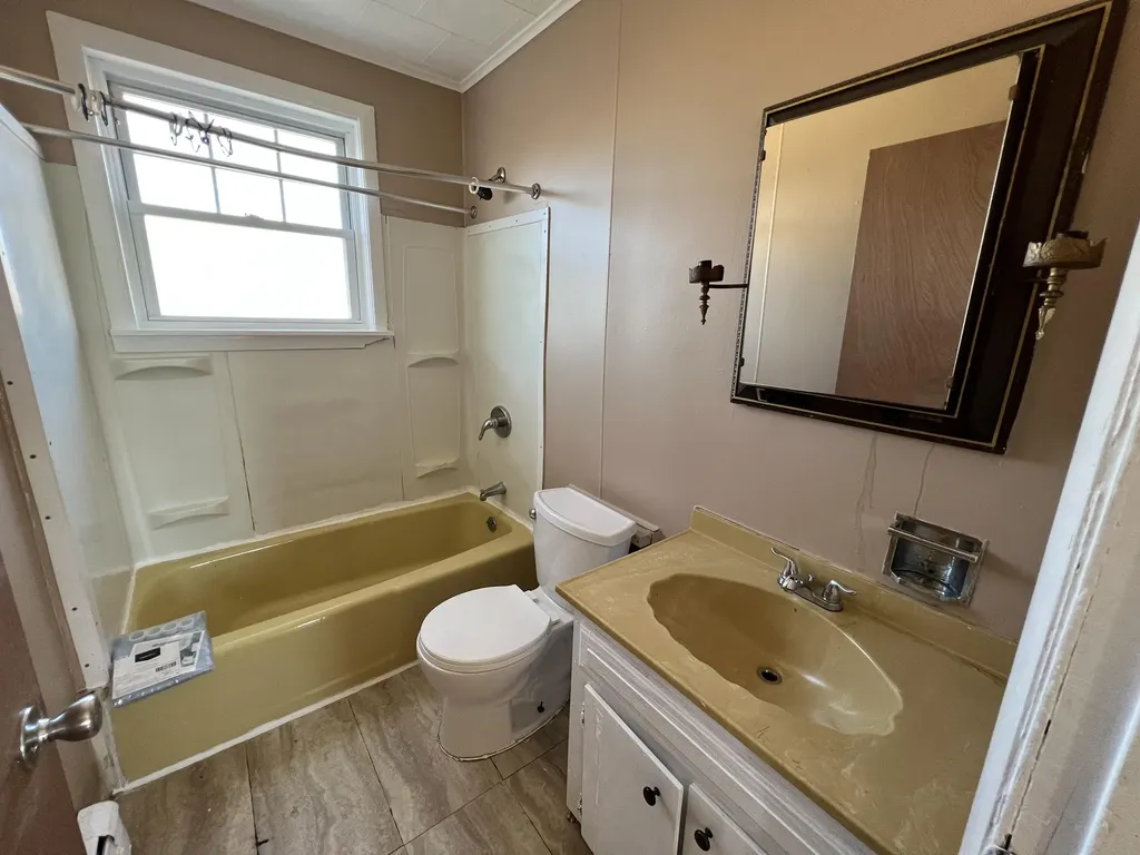 134 Pierce Street Lewiston ME 04240