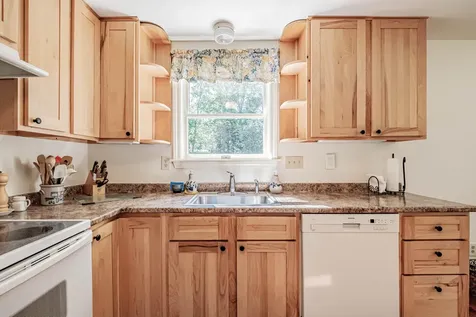 18 Springtree Lane South Berwick ME 03908