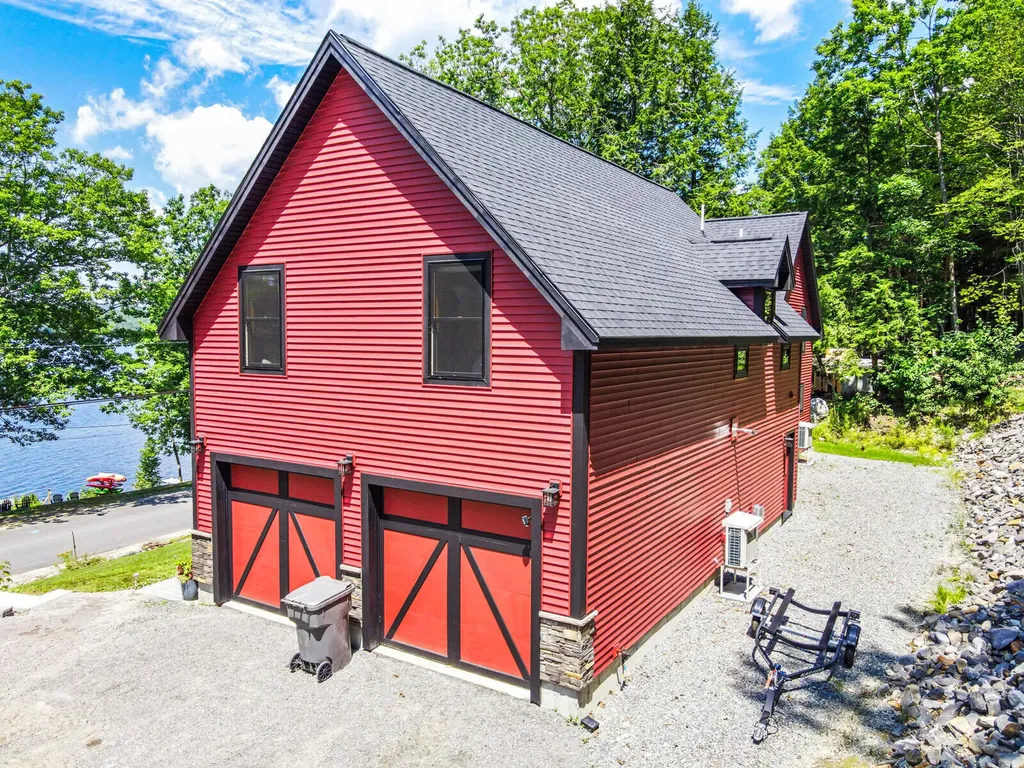 455 Memorial Drive Winthrop ME 04364