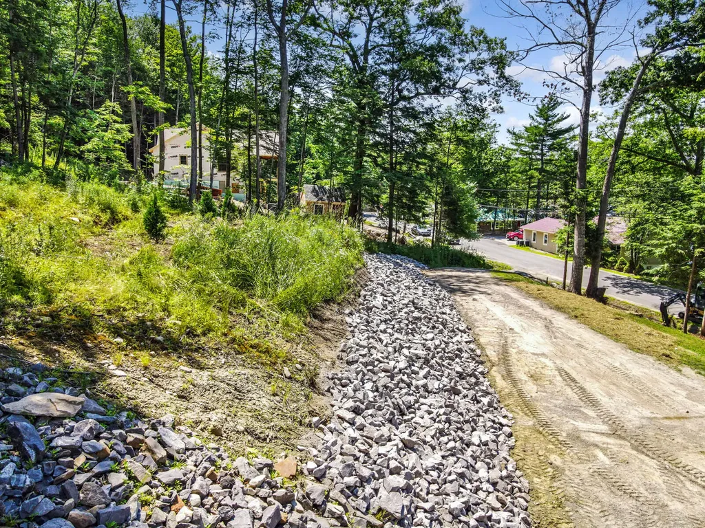 455 Memorial Drive Winthrop ME 04364