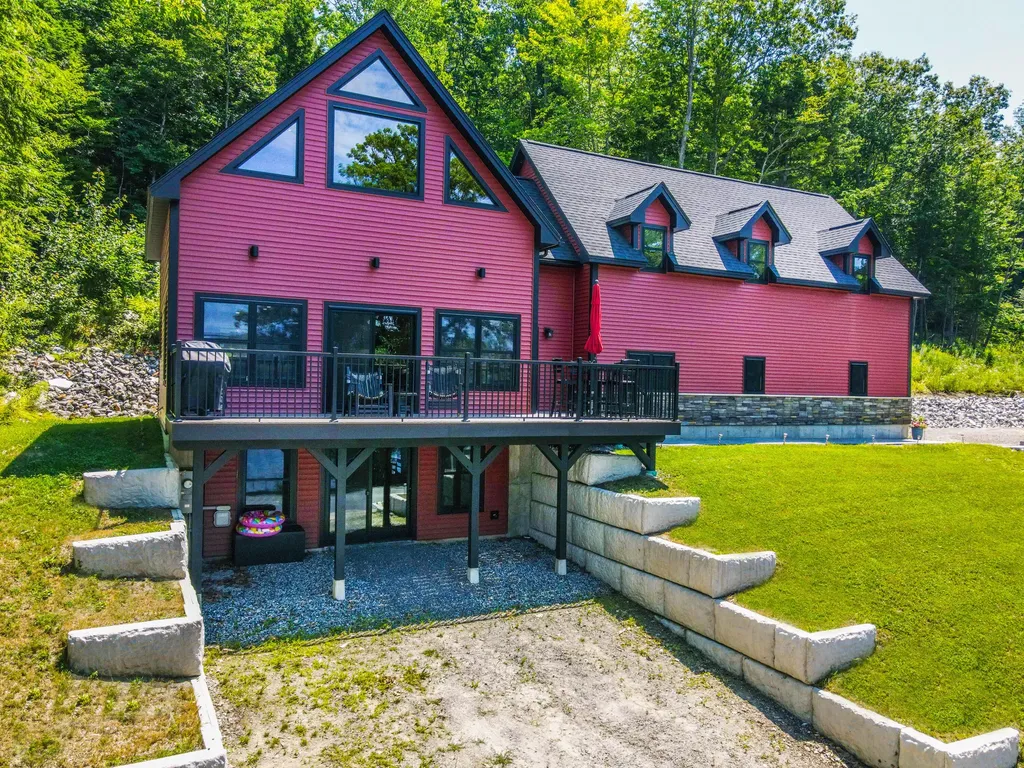455 Memorial Drive Winthrop ME 04364