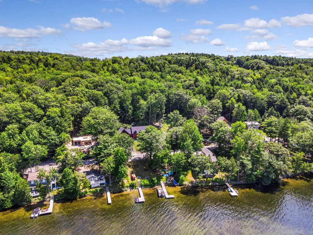 455 Memorial Drive Winthrop ME 04364
