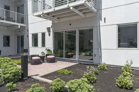 383 Commercial Street Portland ME 04101