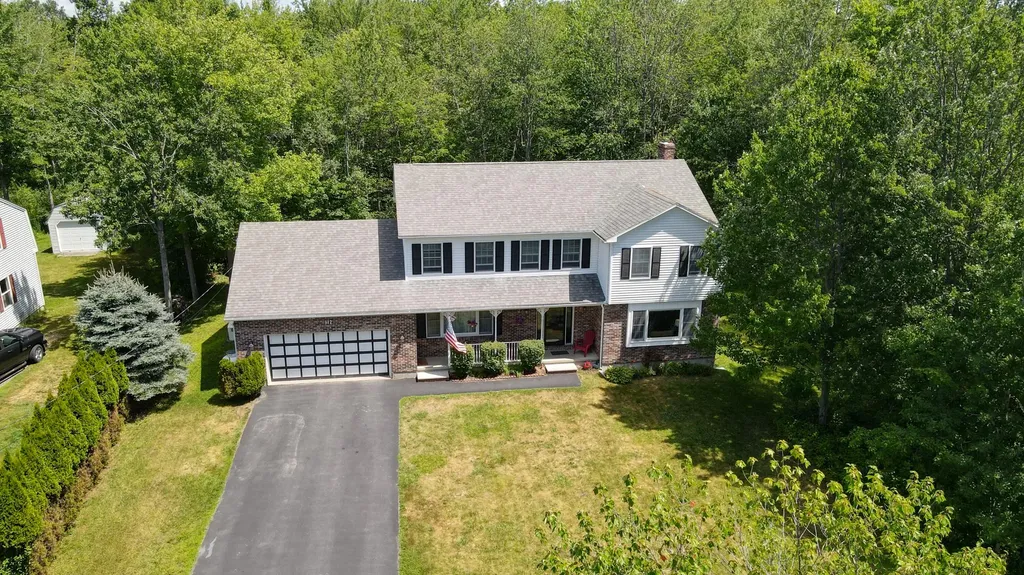 112 Canterbury Road Brewer ME 04412