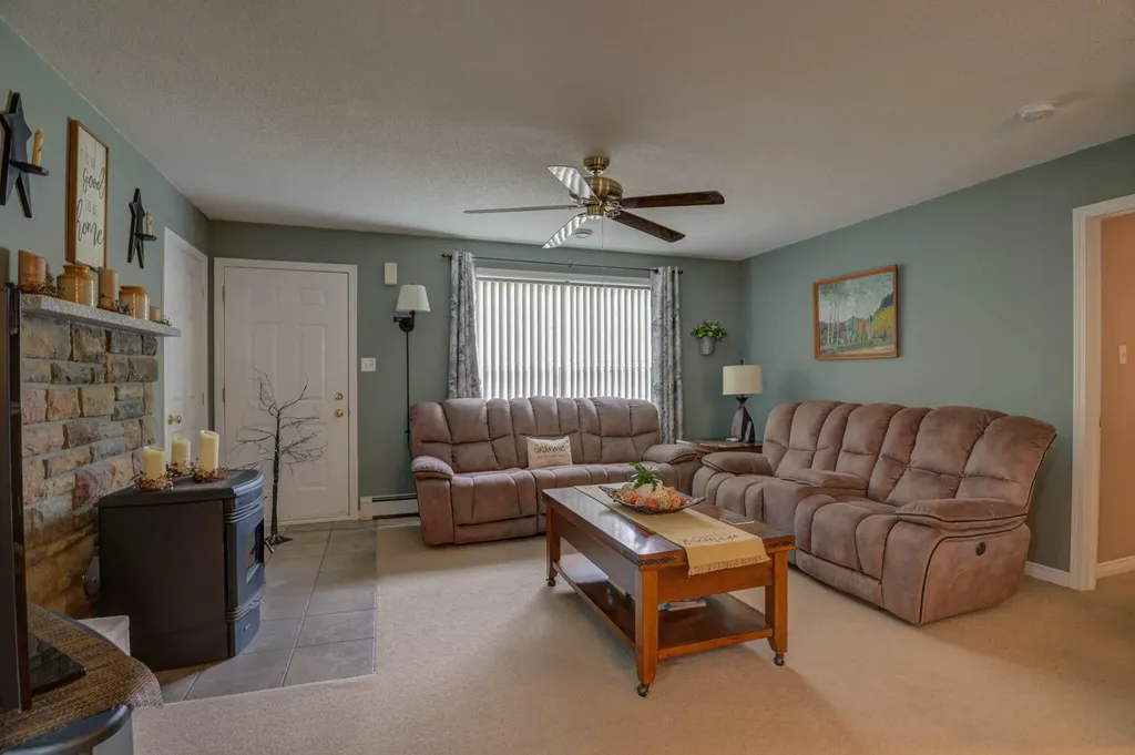 117 Skeetfield Road Oxford ME 04270