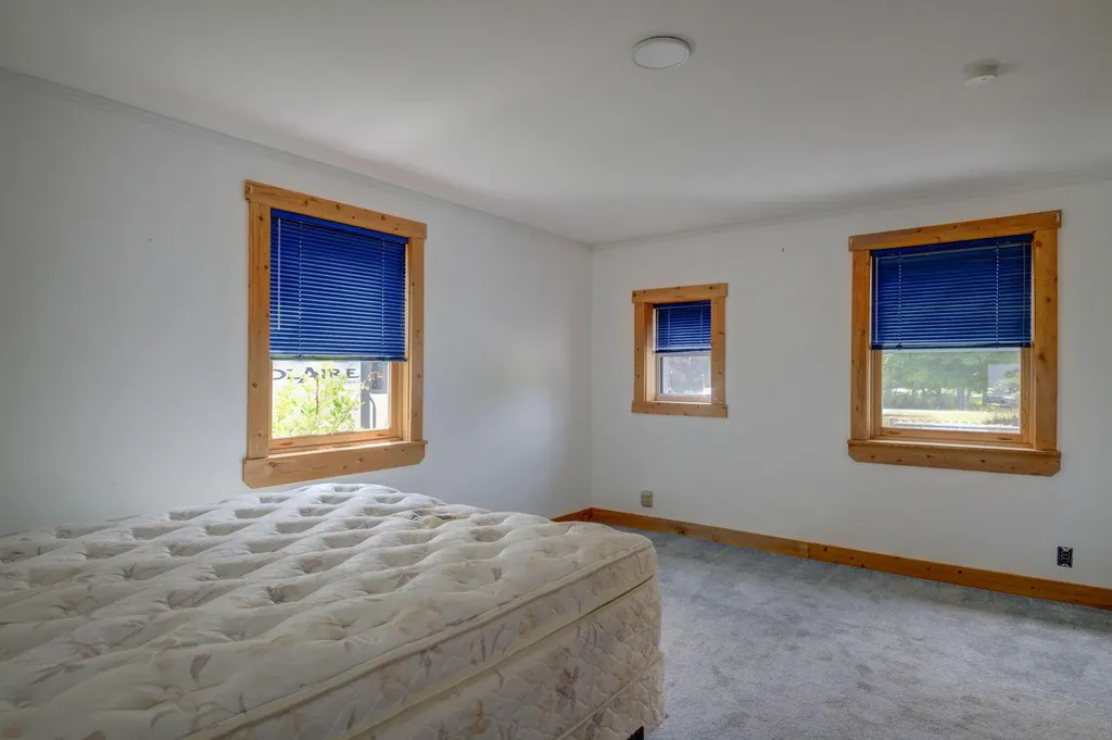 117 Skeetfield Road Oxford ME 04270