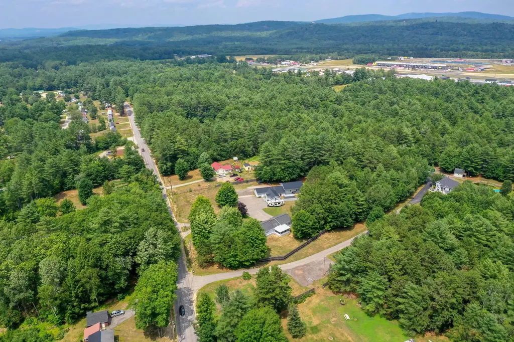 117 Skeetfield Road Oxford ME 04270