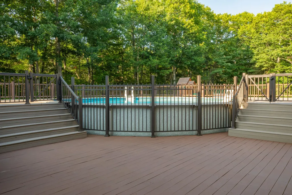 47 Aarons Way Hampden ME 04444