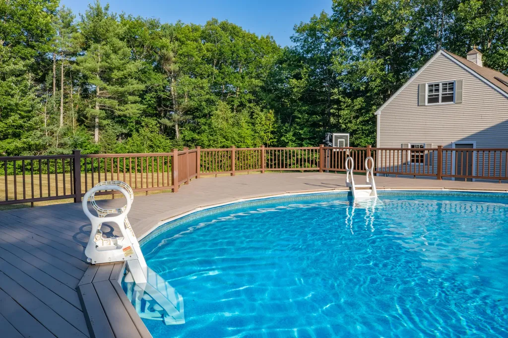 47 Aarons Way Hampden ME 04444