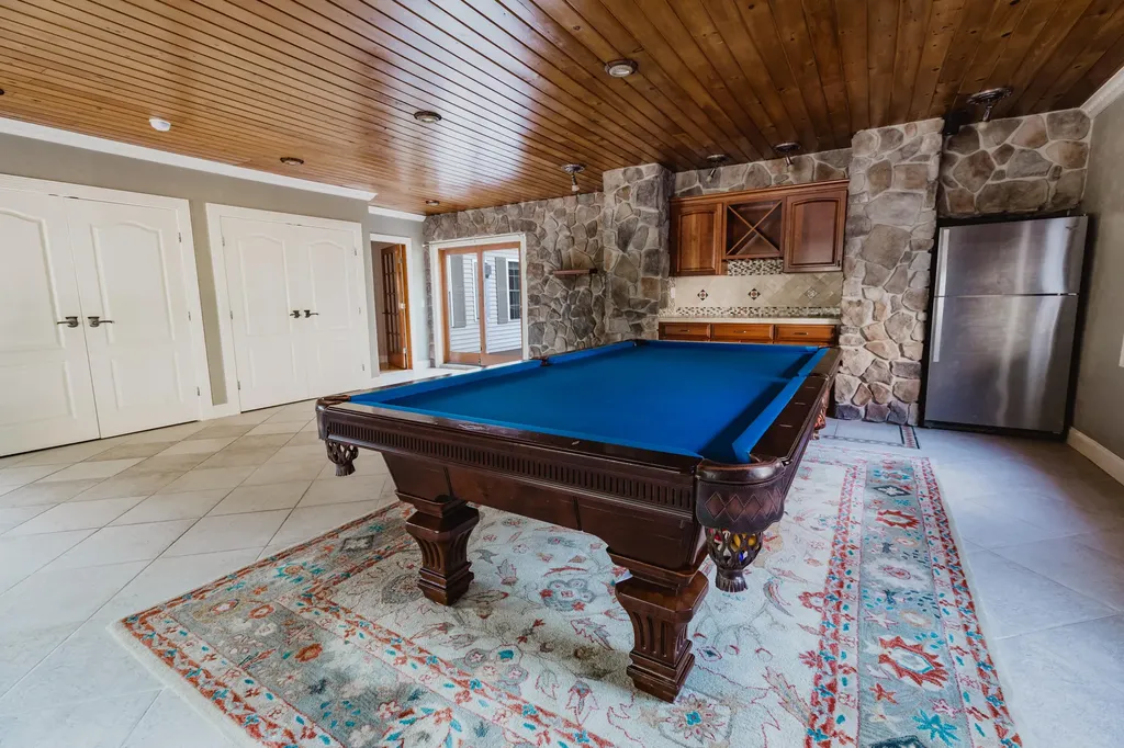 47 Aarons Way Hampden ME 04444
