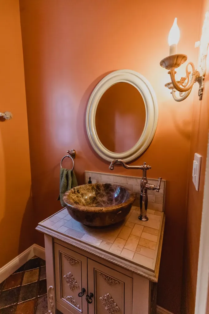 47 Aarons Way Hampden ME 04444