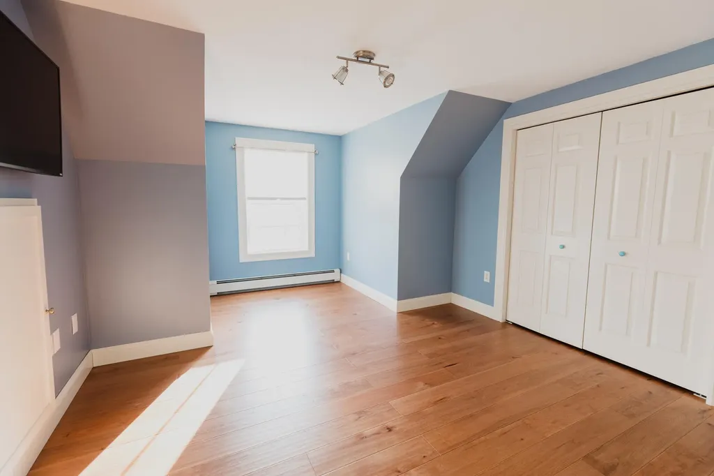 47 Aarons Way Hampden ME 04444