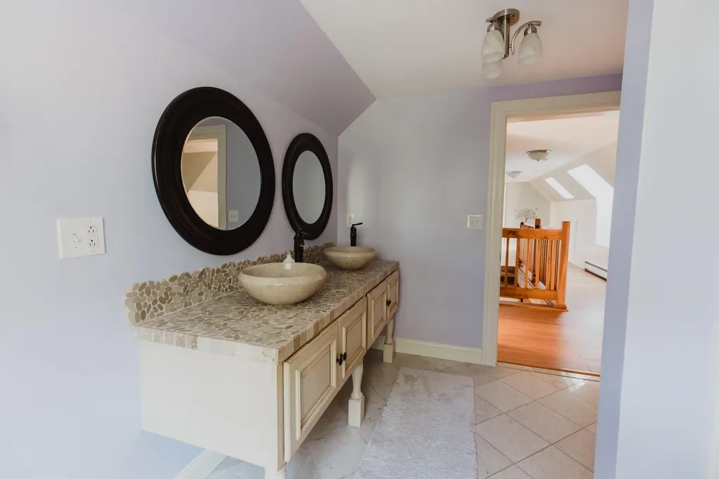 47 Aarons Way Hampden ME 04444