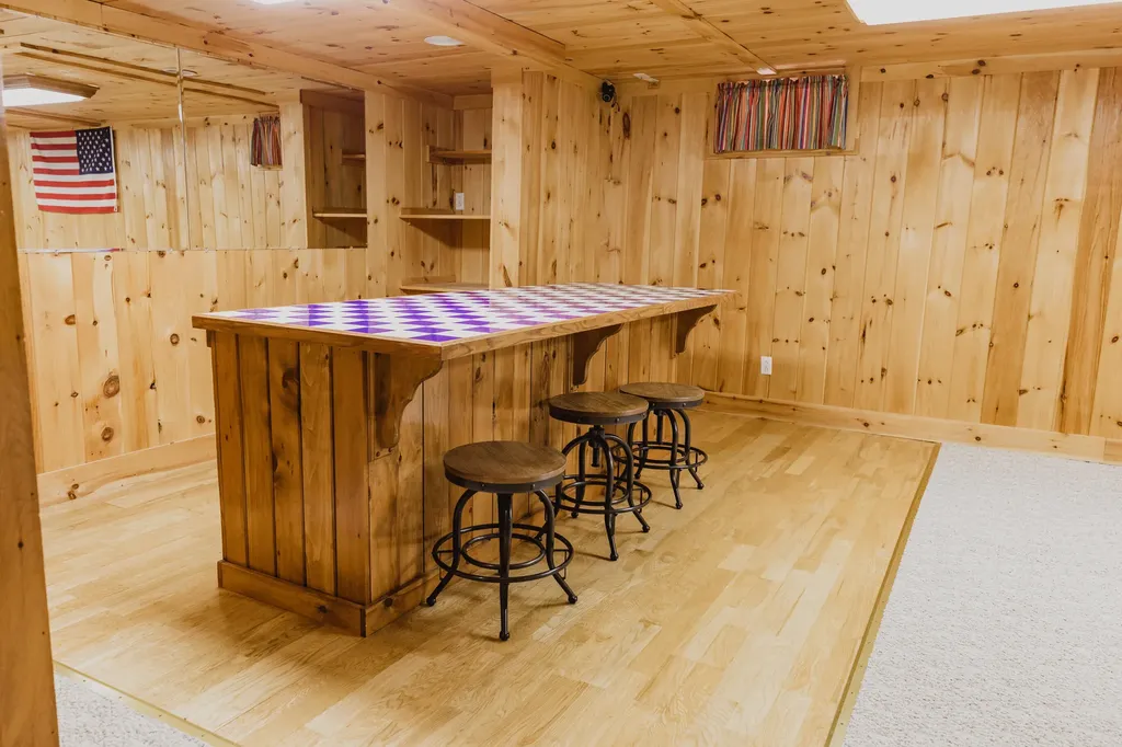 47 Aarons Way Hampden ME 04444