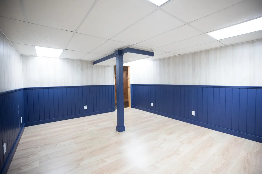 47 Aarons Way Hampden ME 04444