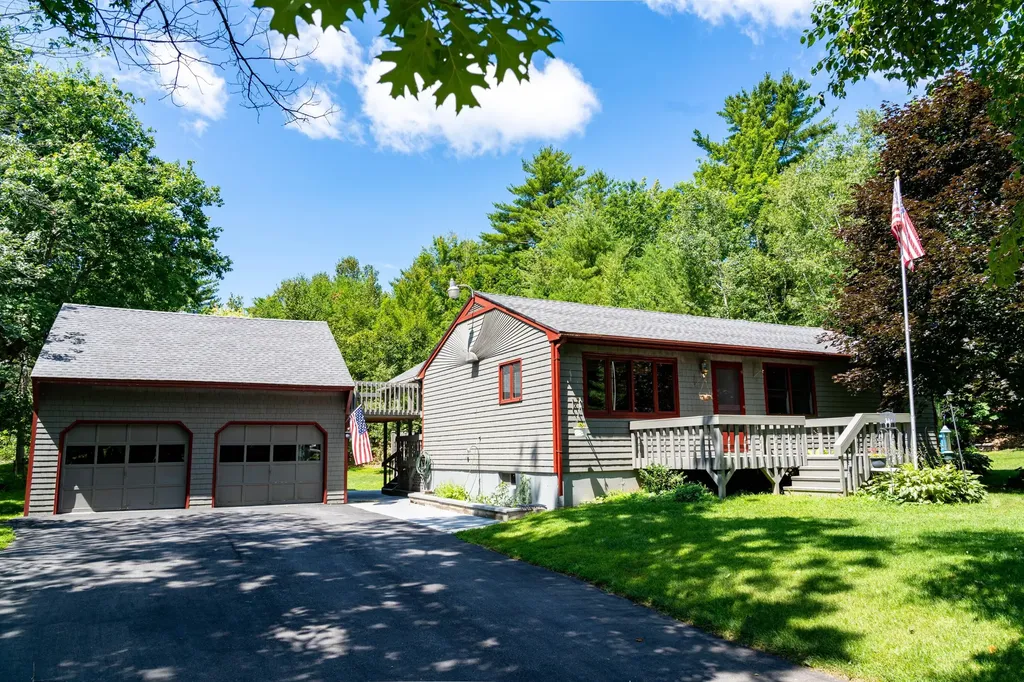 40 Abbott Road Albion ME 04910
