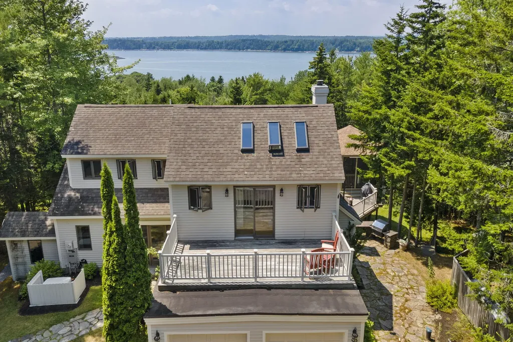 367 Mountain Road Harpswell ME 04079