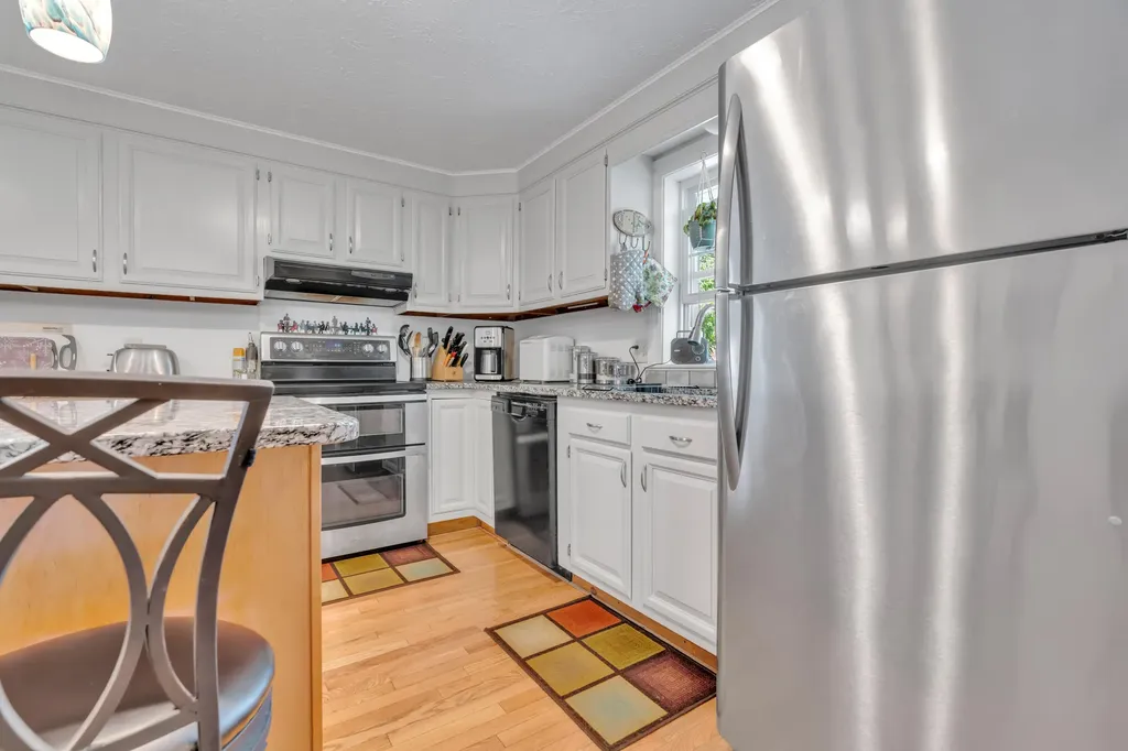 7 Pilgrim Lane Saco ME 04072