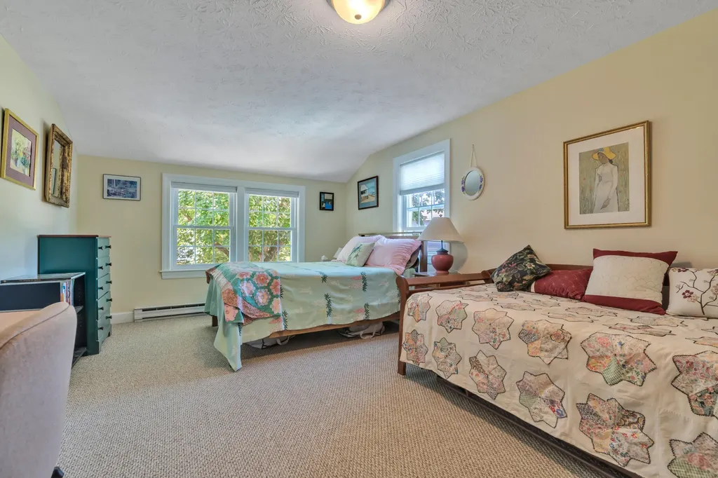 7 Pilgrim Lane Saco ME 04072