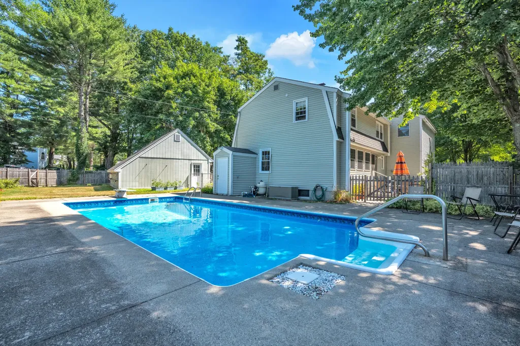 7 Pilgrim Lane Saco ME 04072