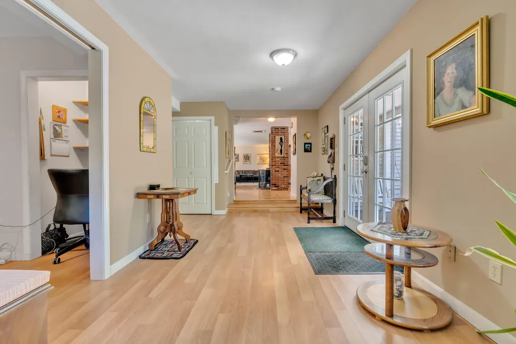 7 Pilgrim Lane Saco ME 04072