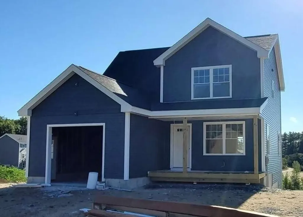 81 Dusty Rhoades Lane Windham ME 04062