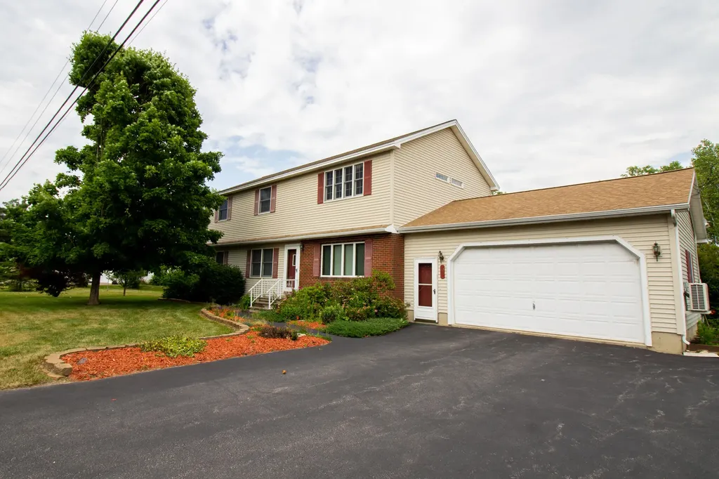 28 Deer Park Drive Brewer ME 04412