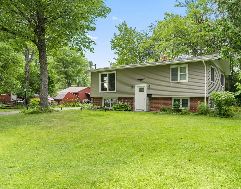 2 Jim Street Winslow ME 04901