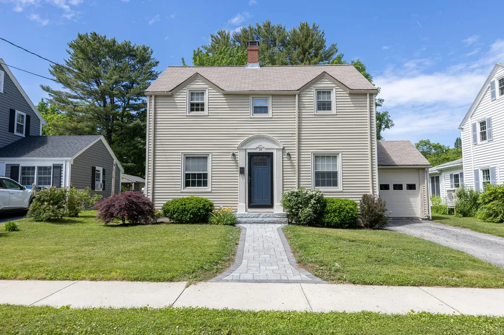 29 Dirigo Street Portland ME 04102