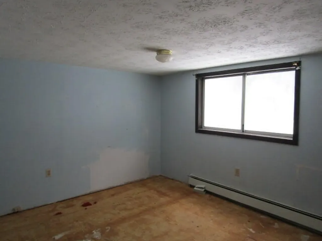 18 White Birch Lane Greene ME 04236