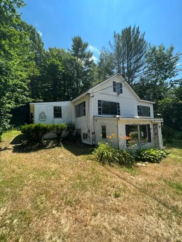 18 White Birch Lane Greene ME 04236