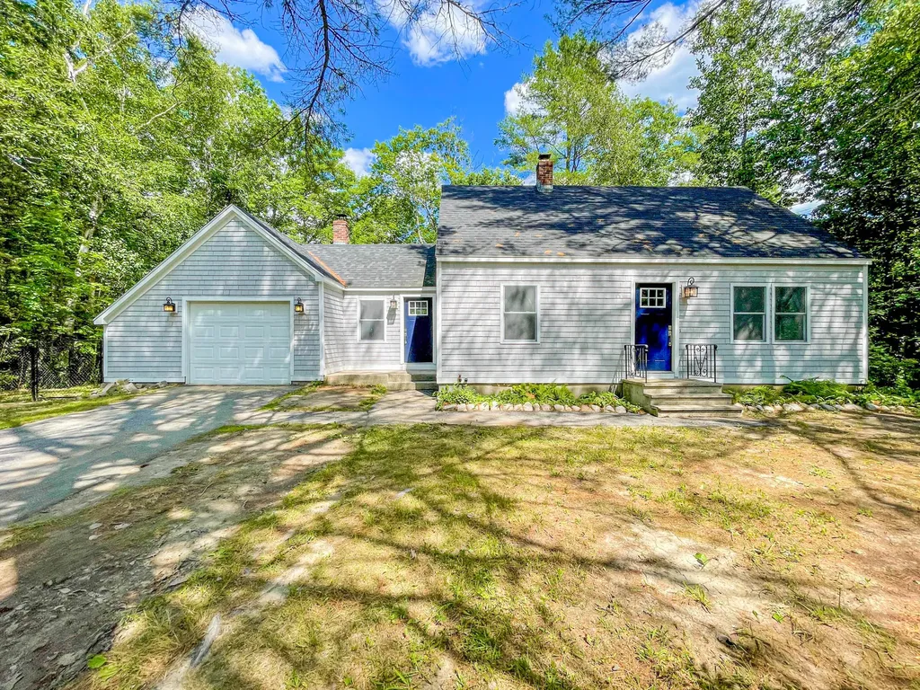 16 Sequoia Drive Freeport ME 04032