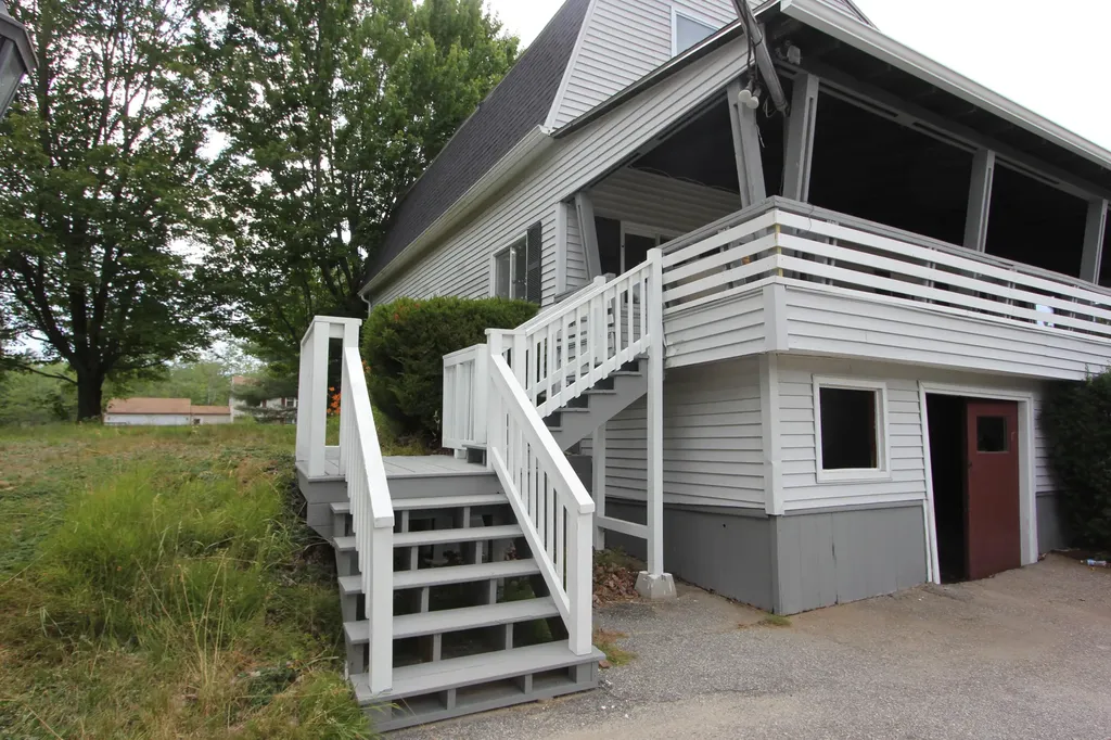 1154 Hotel Road Auburn ME 04210
