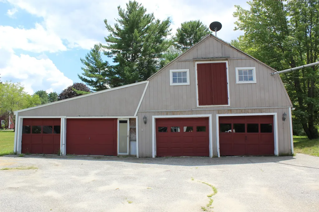 1154 Hotel Road Auburn ME 04210