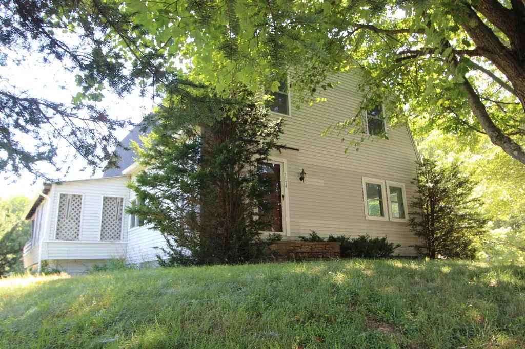 1154 Hotel Road Auburn ME 04210