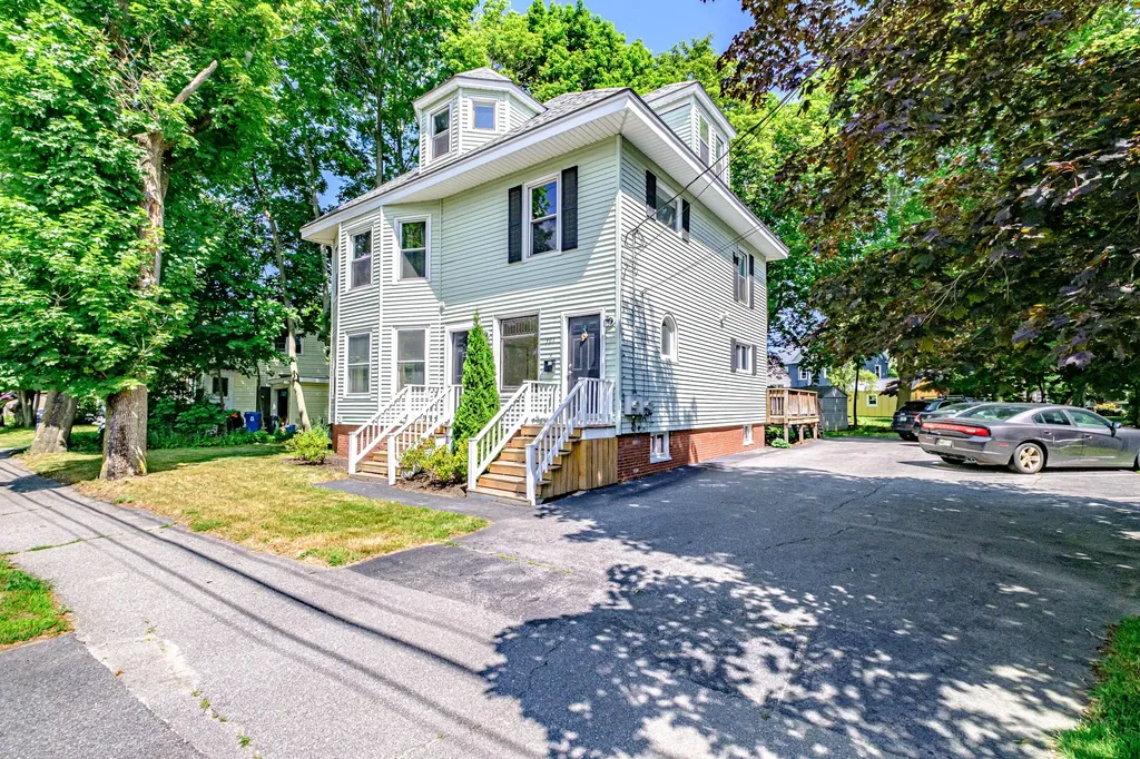 301 Allen Avenue Portland ME 04103