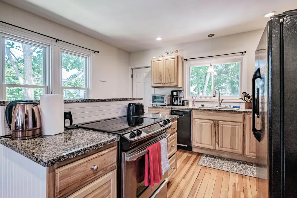 301 Allen Avenue Portland ME 04103