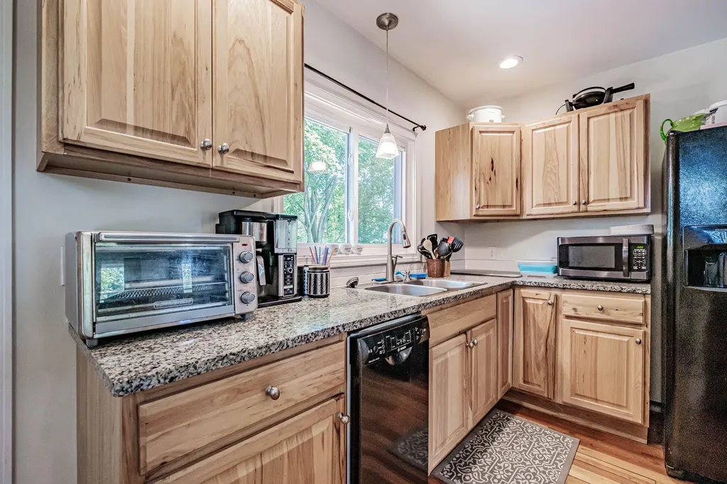 301 Allen Avenue Portland ME 04103
