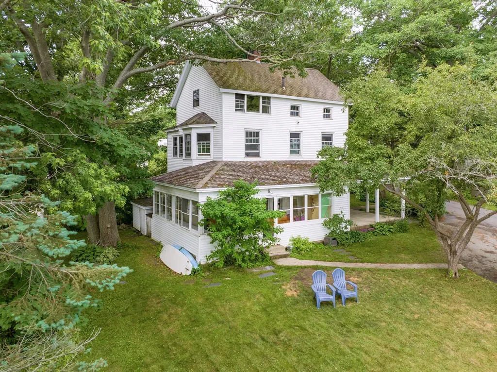 3 Birch Knolls Cape Elizabeth ME 04107