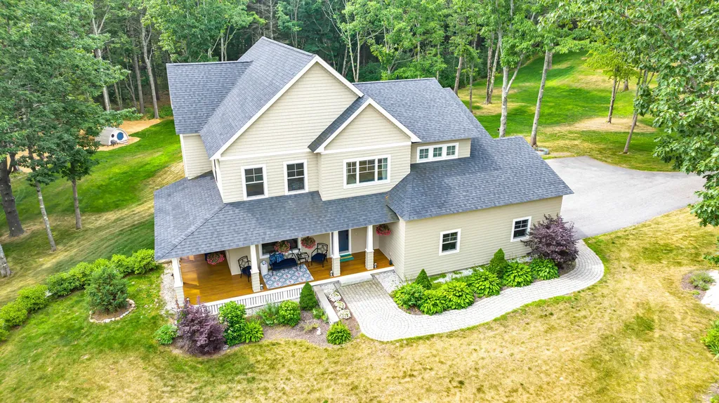25 Sherwood Drive Freeport ME 04032