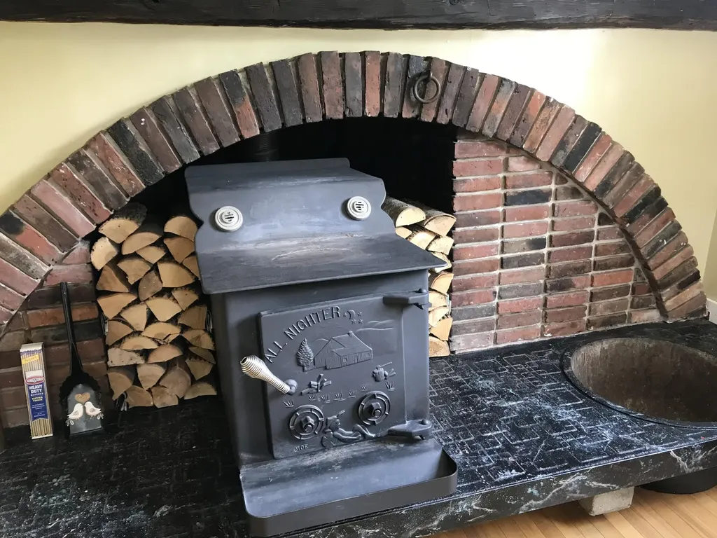 39 Greenville Street Hallowell ME 04347