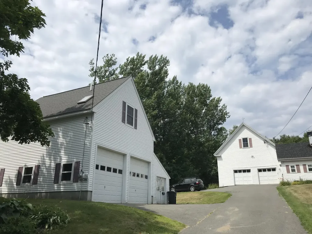 39 Greenville Street Hallowell ME 04347