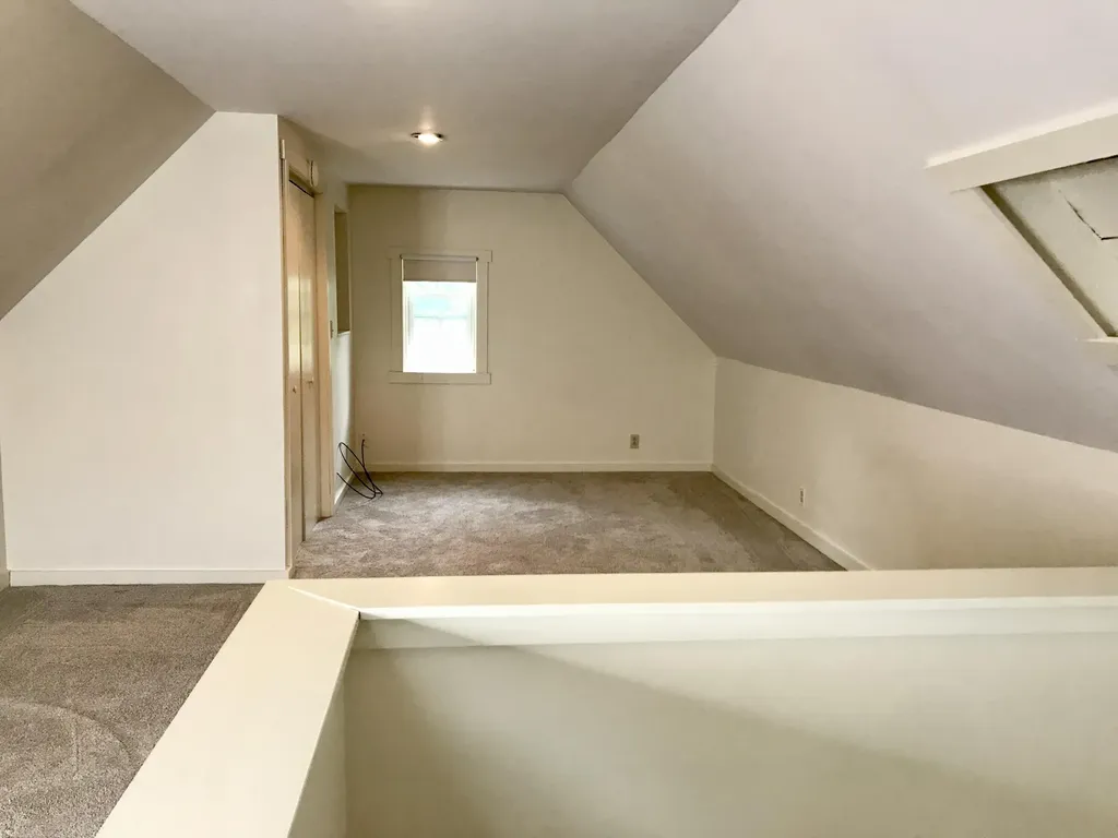 39 Greenville Street Hallowell ME 04347