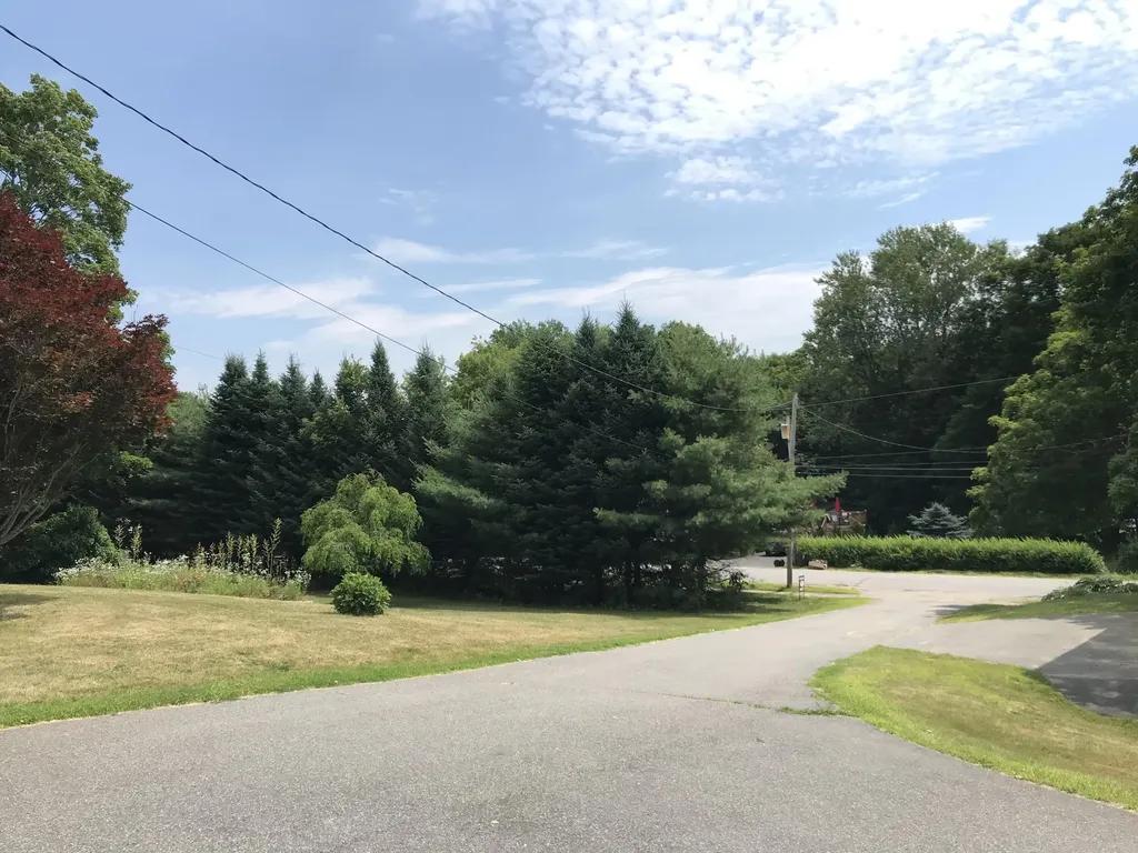 39 Greenville Street Hallowell ME 04347