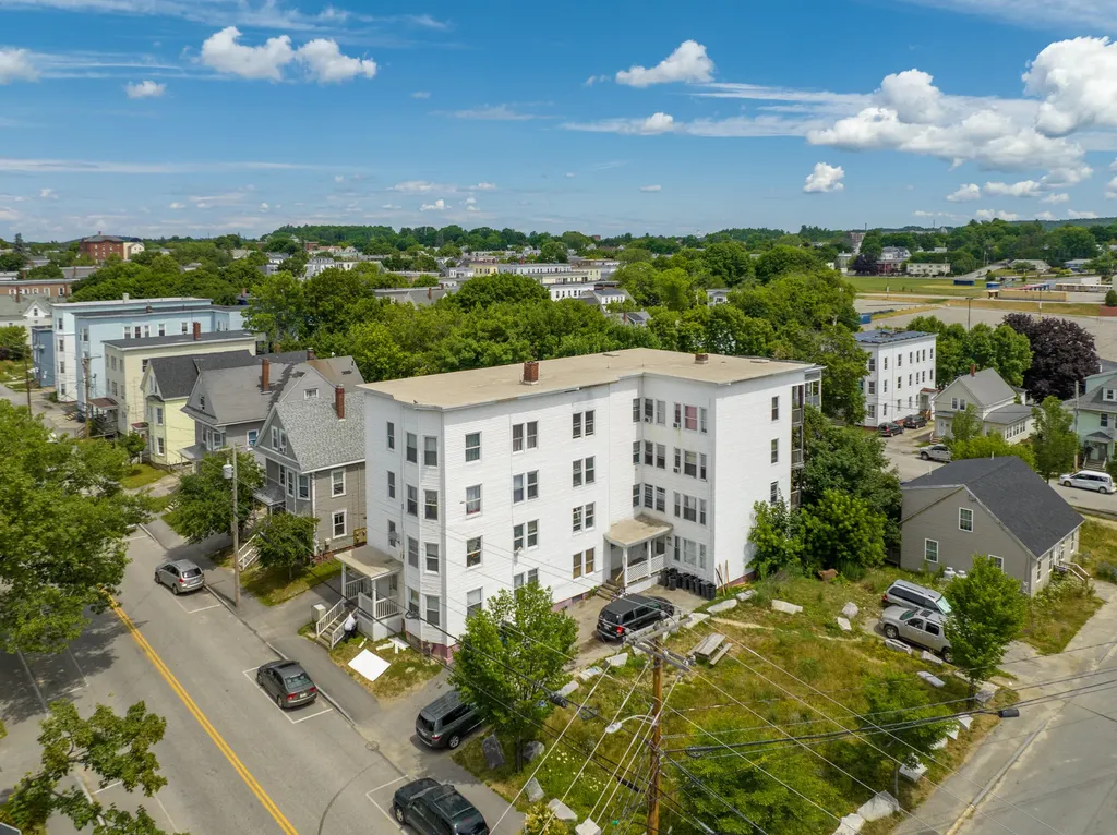 184 Bartlett Street Lewiston ME 04240