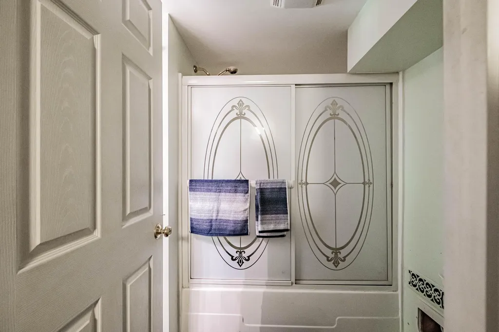 175 Hogan Pond Lane Oxford ME 04270
