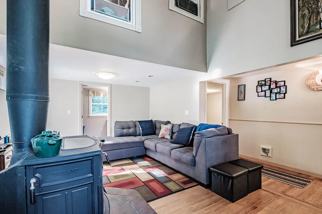 175 Hogan Pond Lane Oxford ME 04270
